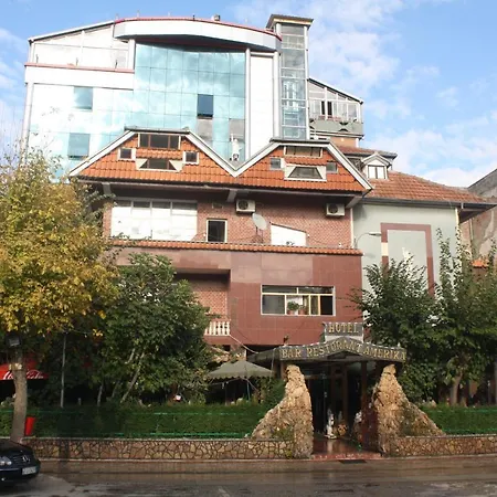 Bar Restaurant America Kukes