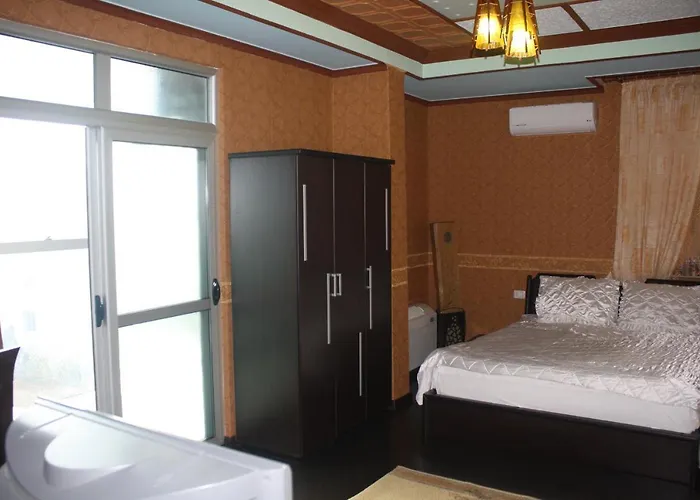 Bar Restaurant America